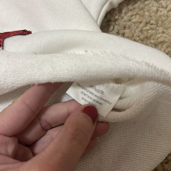 Saints + Secrets Cropped Sweatshirt with roses - Picture 4 of 8